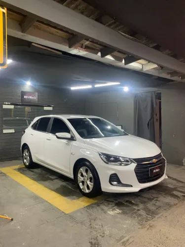 Chevrolet Onix Hatch Premier 1.0 12V TB Flex Aut. 4P 2021