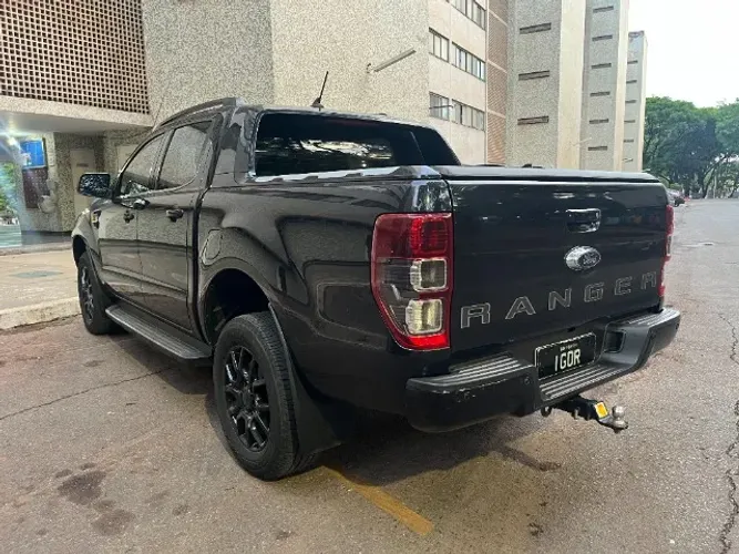 Ford Ranger Black 2.2 4X2 CD Diesel AUT 2023