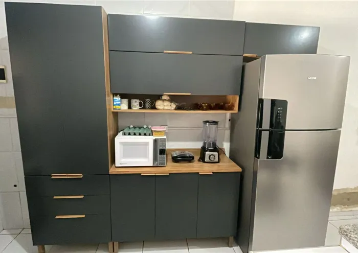 Armário completo novo zero obs só o armário