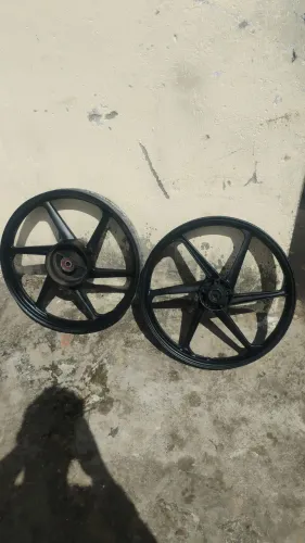 Vendo ou troco rodas Scud freio a disco da cg 150