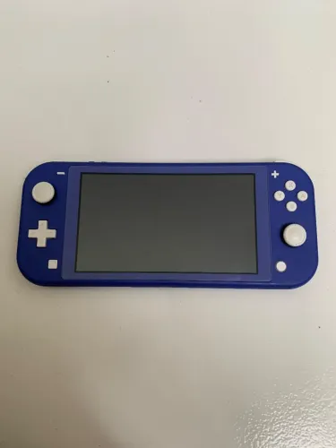 Console novo com jogos e protetores