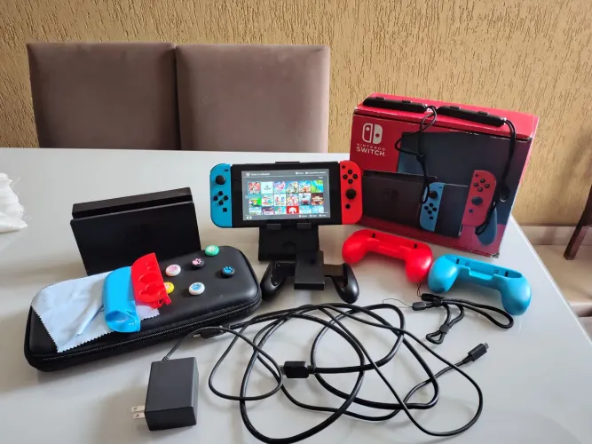 Nintendo Switch destravado com cartão 512G