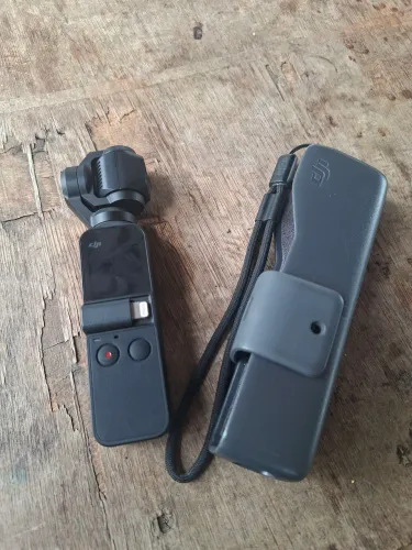 Vendo uma máquina dji osmo pocket ,MODEL:OT110