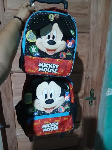 Mochila e lancheira do Mickey 