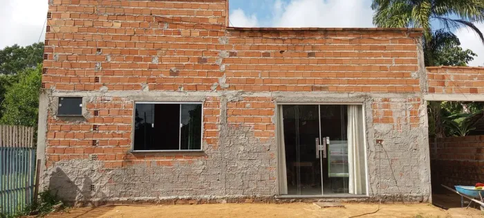 Vendo está casa em santo Antônio do Tauá 