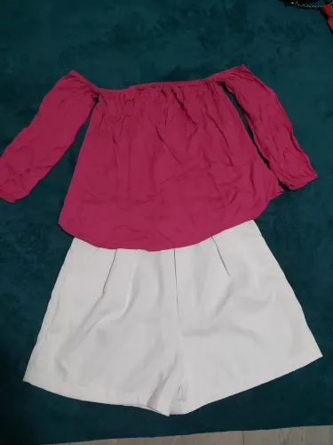 Conjunto de short e blusa por 20 reais