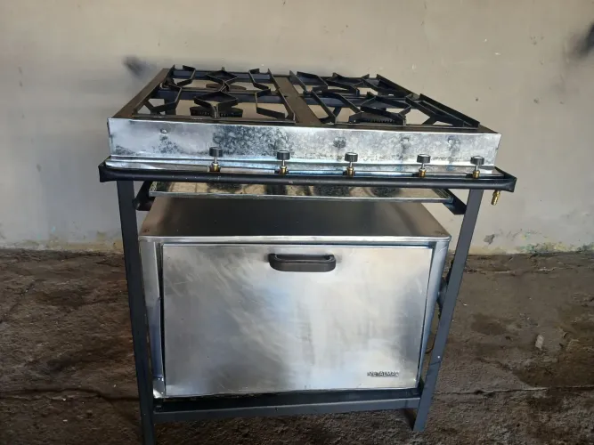FOGÃO INDUSTRIAL COM FORNO 41 9- *