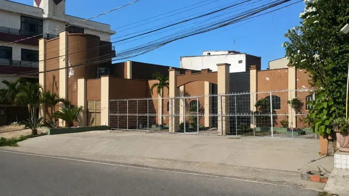 Aluga-se Prédio Comercial no Olho D'Água