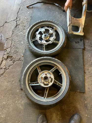 Rodas Cbx 250 2008