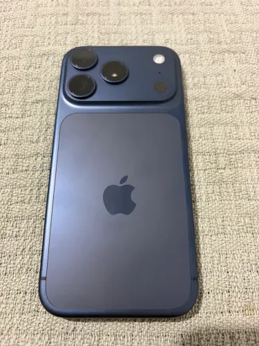 Vendo iPhone 17 pro NOVO