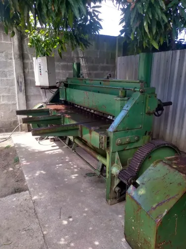 Guilhotina de 1/4m para 2m