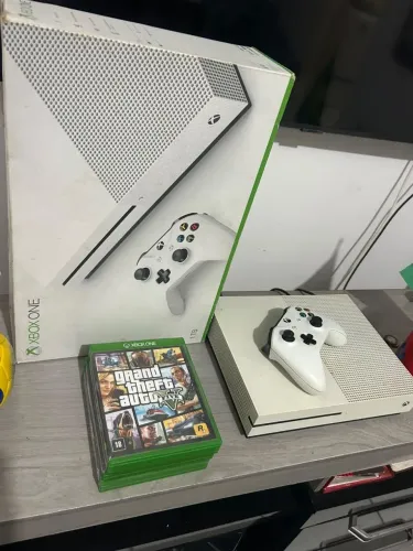 Microsoft Xbox One S 1tb Branco + Controle + Jogos + Caixa