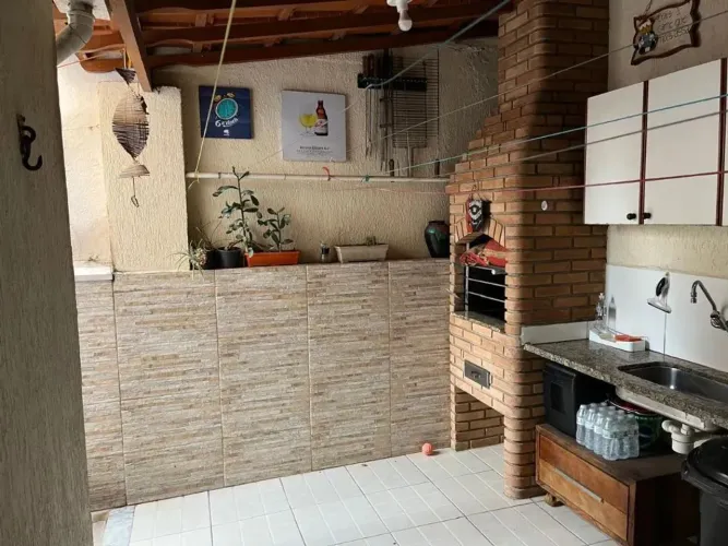 Casa à venda em Osasco, Vila Yara: 3 dormitórios, suíte, cozinha e churrasqueira