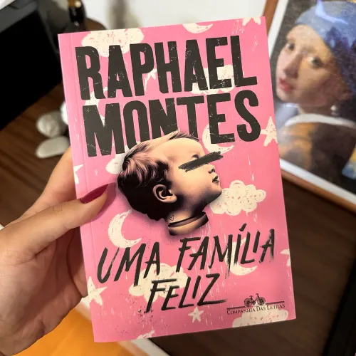 Uma Família Feliz ? Raphael Montes