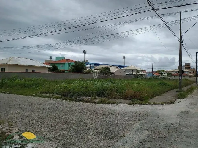 Terreno Comercial e Residencial de 1440 m² no Carianos, Loteamento Santos Dumont, ótima in