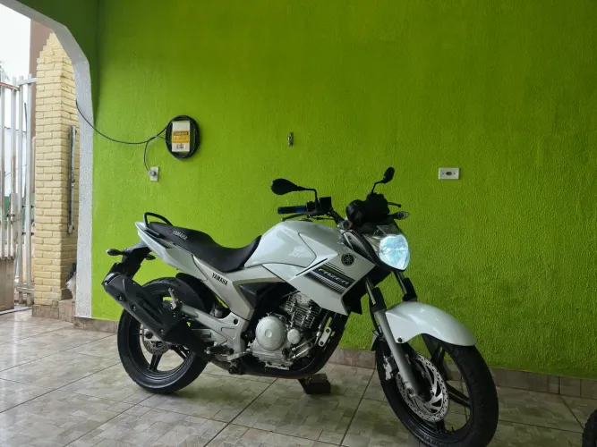 Vendo Fazer 250cc 11.000$
