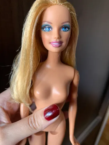 Boneca Barbie antiga loira