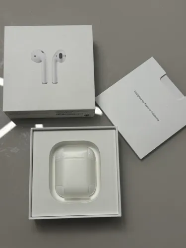 AirPods Apple 2ª Geração (Original) - Com Estojo de Recarga