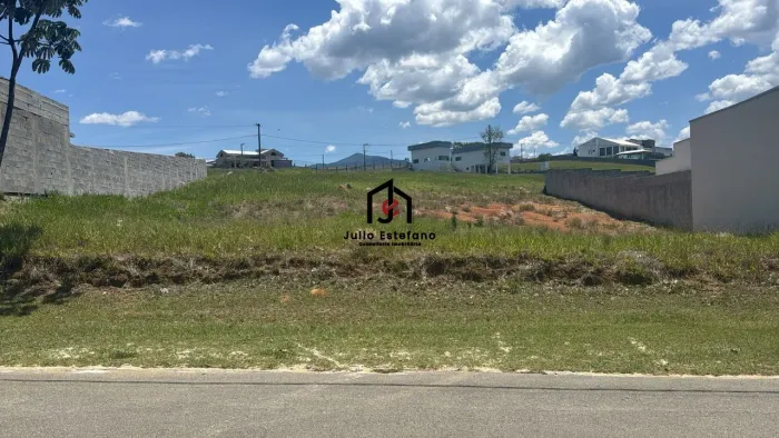 Terreno, de 1019 m² - Condomínio Village da Serra - Município de Tremembé/SP