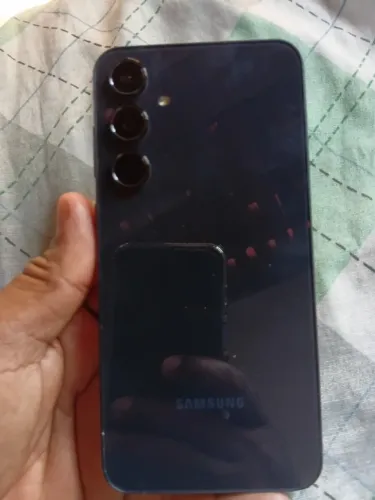Celular novo com problema na tela