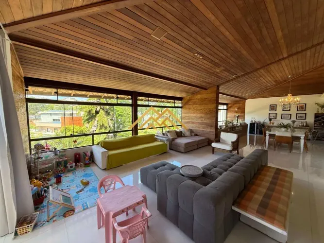 Casa de condomínio à venda em Salvador, Piatã, com 5 quartos, 486m²