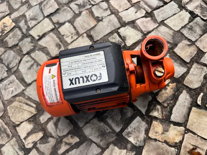Bomba d?água 1/2 vc de potência 127