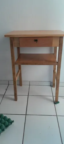 Multiuso; mesa; estante 