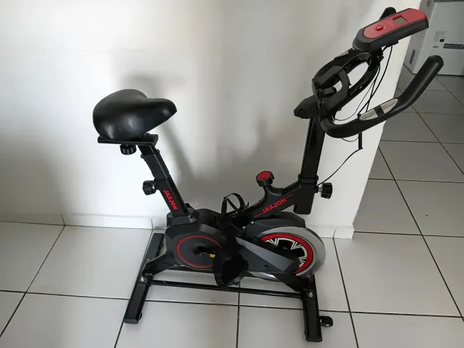 Vendo bicicleta ergometrica nova zero por apenas 500 reais