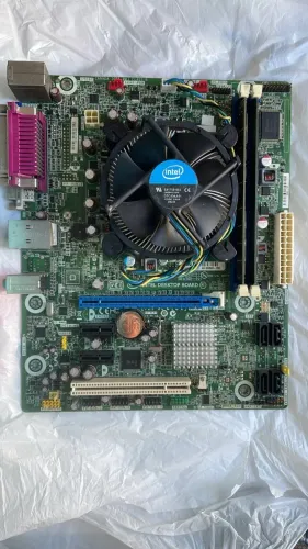 Placa-Mãe Intel DH61BE + Cooler Original Intel + Espelho Traseiro