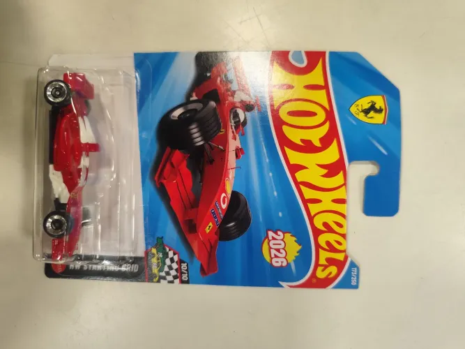Hot Wheels Carrinho Ferrari F2004 HQ Starting Grid 10/10