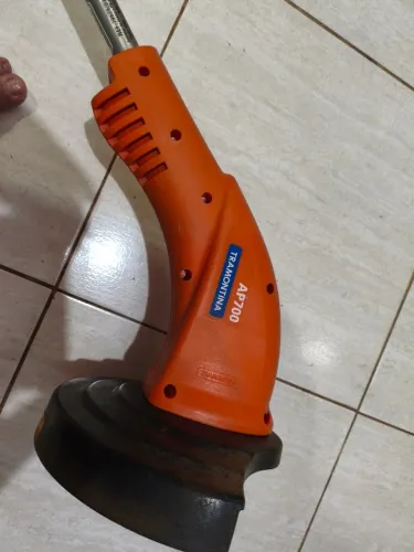 Roçadeira elétrica de fio Tramontina