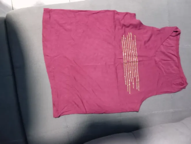 Bazar de roupas usadas e semi novas, 3 peças porR$20,00