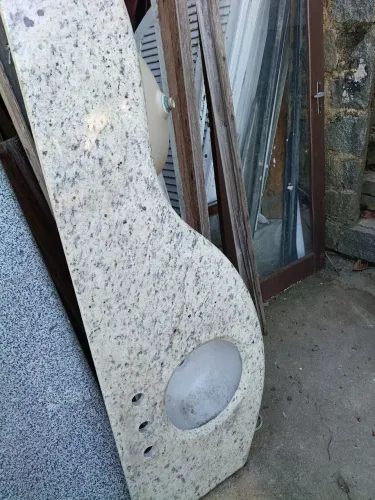 Pia para banheiro em granito