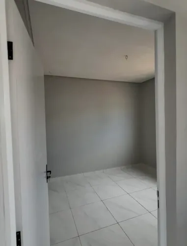LS02 CASA A VENDA NO CABULA