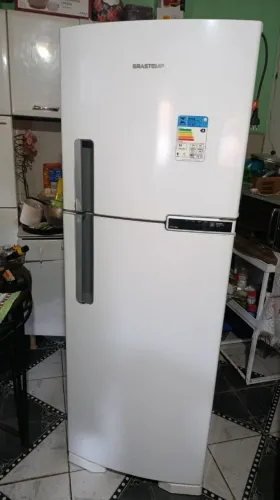 Geladeira Brastemp Frost Free duplex 375L compartimento Extrafrio Fresh zone