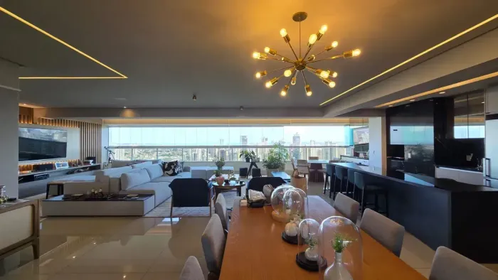 Apartamento mobiliado e decorado 4 suítes e 4 vagas de garagens no Setor Oeste Goiânia-GO
