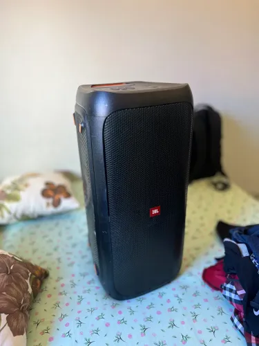 JBL PARTYBOX 310 com capa