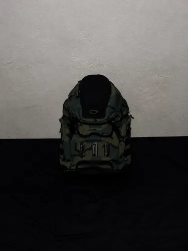 Mochila oakley kitchen sink camuflada 