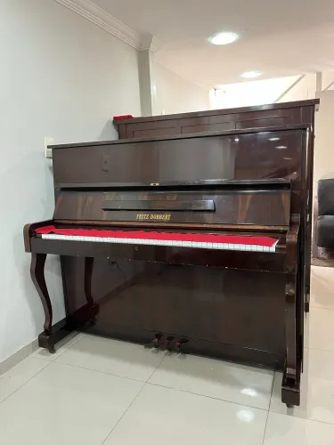 Piano Vertical Fritz Dobbert