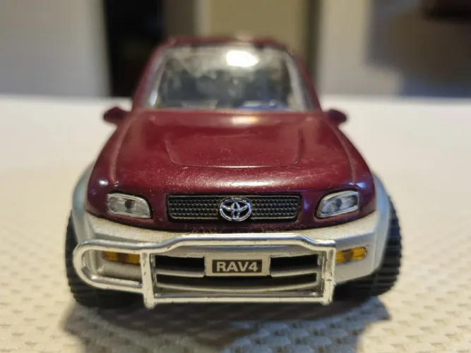 ?Miniatura Toyota RAV4 SS 5III Escala 1/34