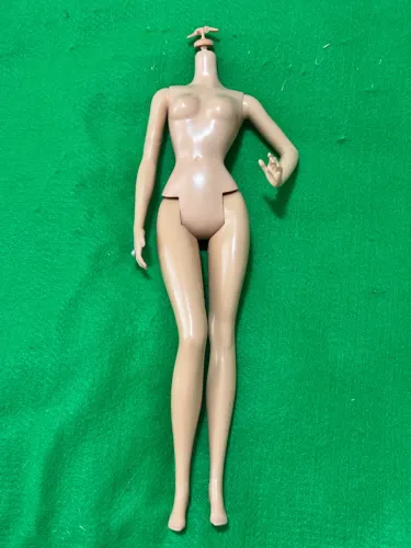 Corpo Boneca Barbie Model Muse curvy cor padrão