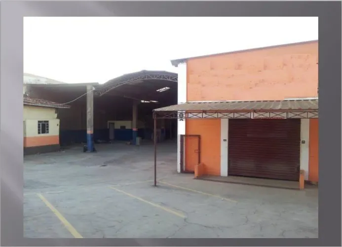 Barracão comercial à venda.