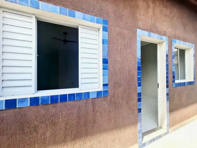 VENDE-SE CASA EM CONDOMÍNIO - CENTRO DE ILHA COMPRIDA