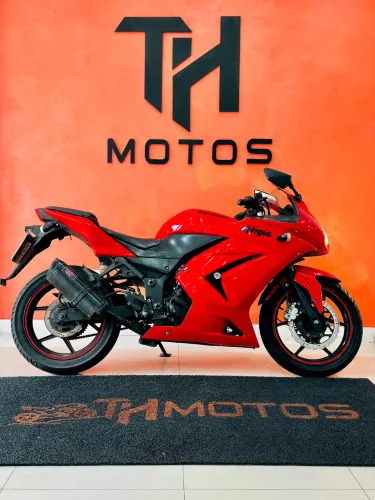 Kawazaki Ninja 250R 2012