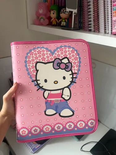 Fichário Hello Kitty anos 2000