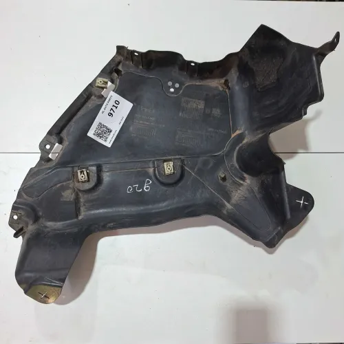 Acabamento Parachoque Traseiro Esquerdo Bmw 320i 2013