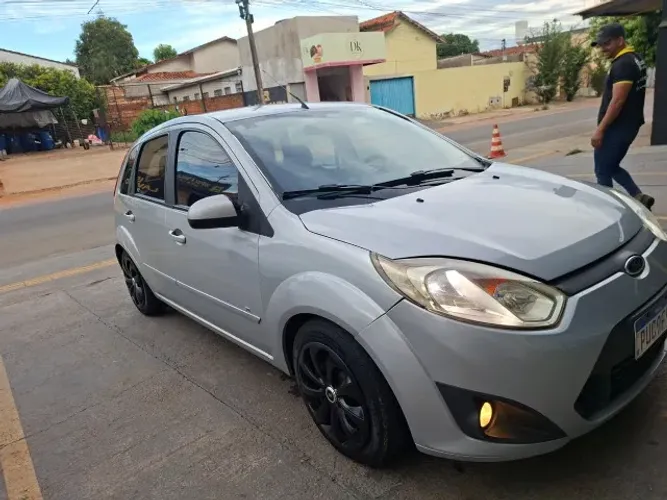 Ford Fiesta S 1.0 8V Flex 5P 2014