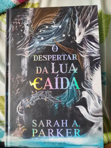 Livro O Despertar da Lua Caída