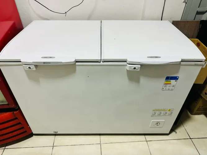 Freezer Horizontal 2 portas Eletrolux 440L