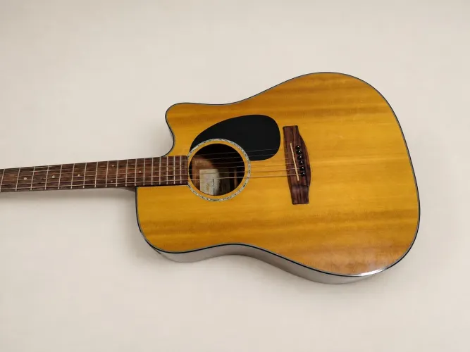 Violão Takamine G Series EG340C Eletroacústico